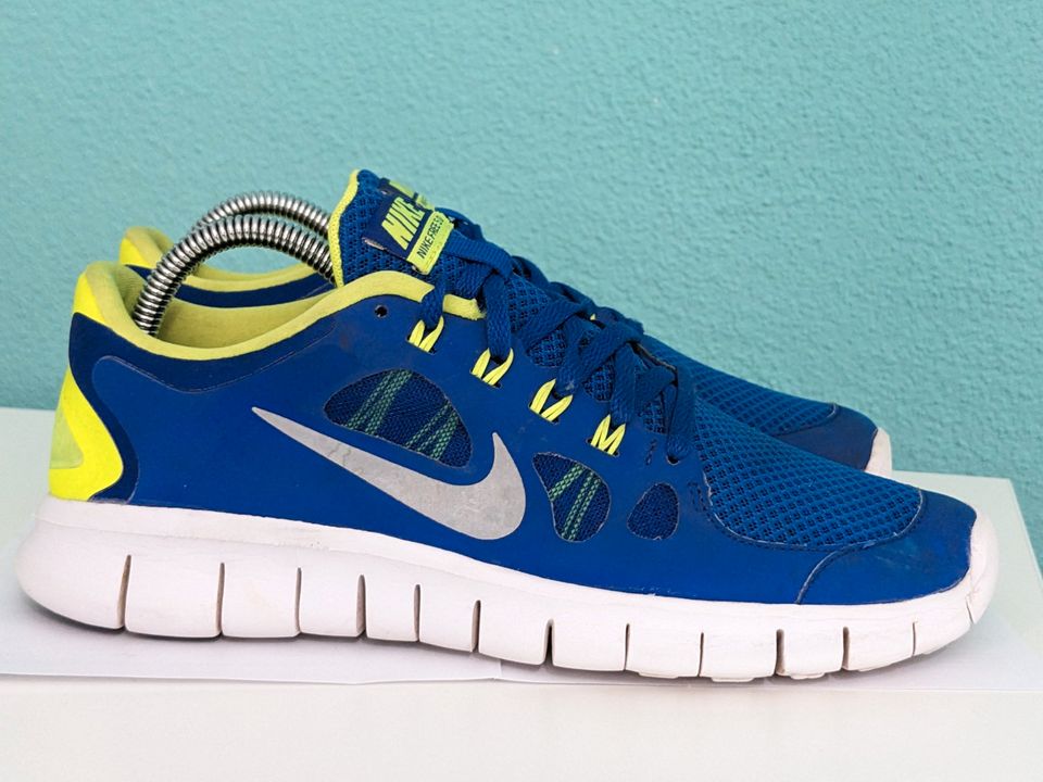 NIKE FREE RUN 5.0 Sneaker GR. 40 Sportschuhe blau gelb 4 3 2 in Brackenheim