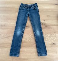 S.Oliver Suri Jeans Mädchen 134 Nordrhein-Westfalen - Recklinghausen Vorschau