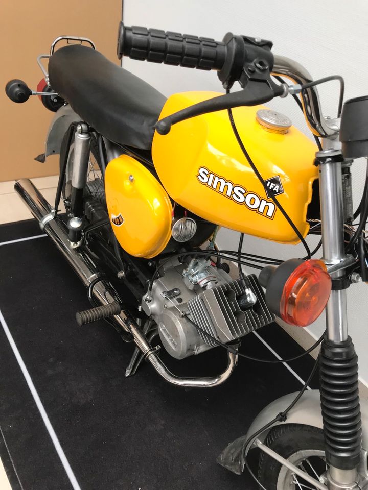 Simson S51 S50 4Gang Motor NEU Vape 12v M500 60km/h Papiere NEU * in Calbe (Saale)