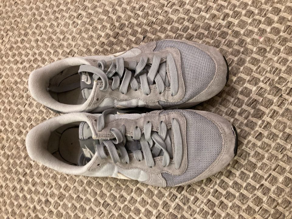 Nike Internationalist 37,5 grau Sneakers in Baden-Württemberg - Mannheim |  eBay Kleinanzeigen ist jetzt Kleinanzeigen