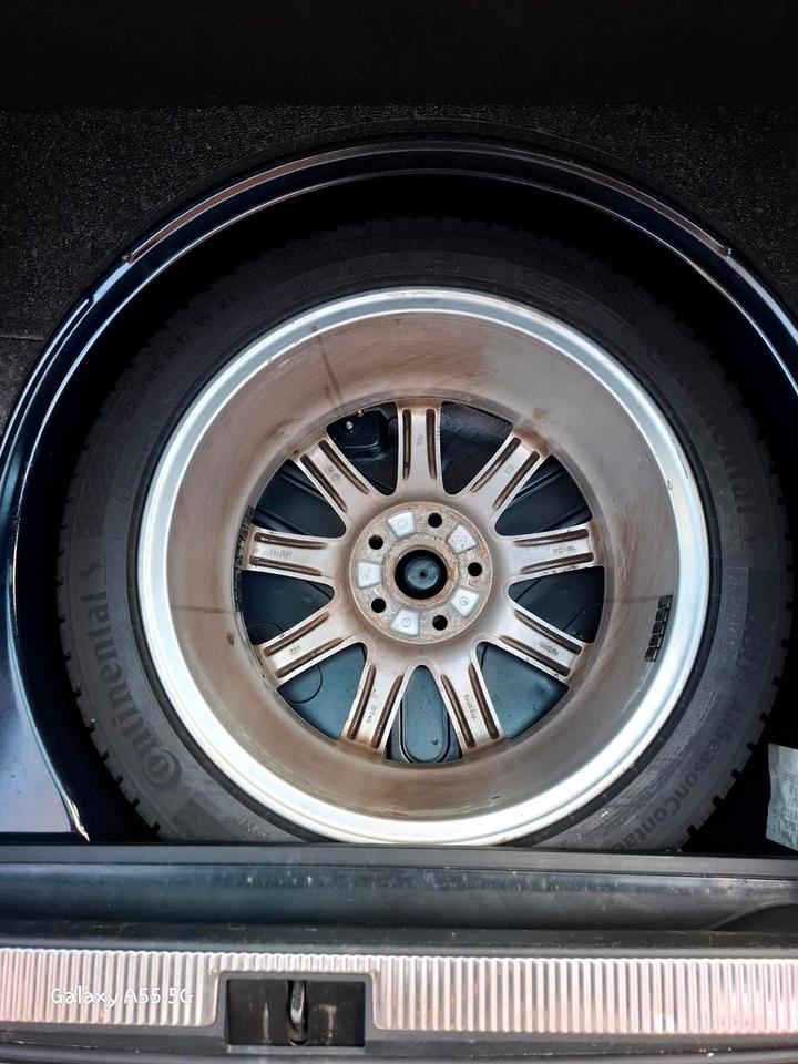 Audi A4 B5 17 Zoll Felge mit Continental Ganzjahresreifen NEU in Braunschweig