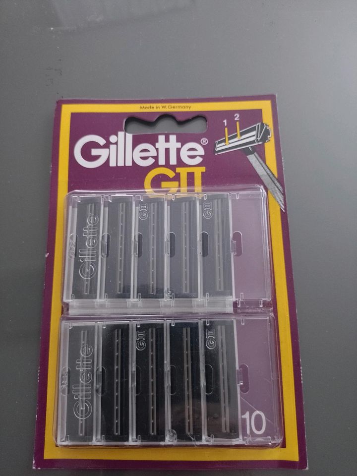 Gillette GII" Rasierer + 12 Klingen OVP in Baden-Württemberg - Ulm | eBay  Kleinanzeigen ist jetzt Kleinanzeigen