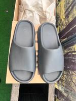 Yeezy Slides Berlin - Charlottenburg Vorschau
