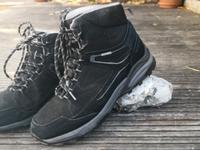 Herren bzw. Jungen Jack Wolfskin Trekking Schuhe Gr. 42 Hessen - Bad Hersfeld Vorschau