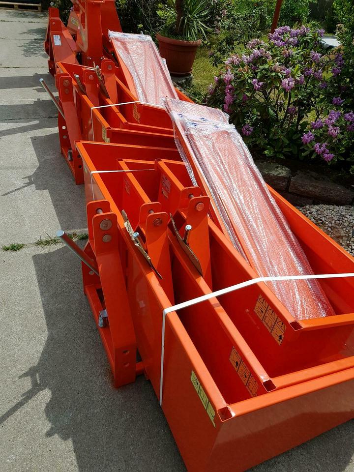Heckmulde Heckcontainer Mulde 125cm kippbar Kleintraktor neu in Königsbrück