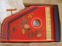 alte Zither in OVP + viele Noten 1973 Sachsen - Schleife (Ort) Vorschau