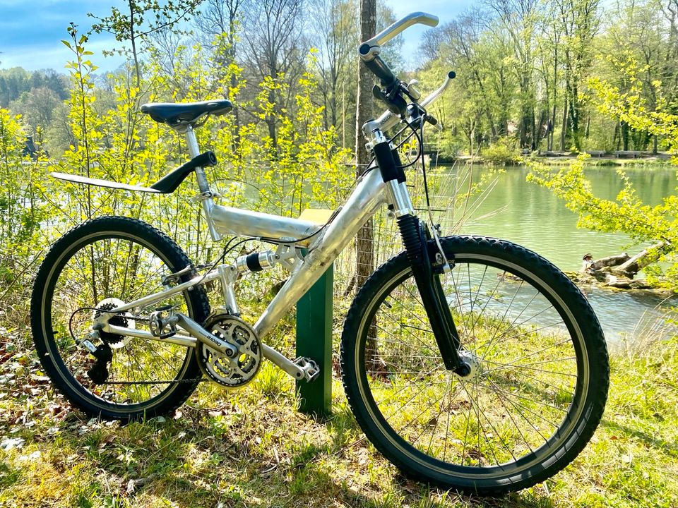 Fully Mountain Trekking Bike 7005 Series Aluminium Shimano Deore in Oberhaching