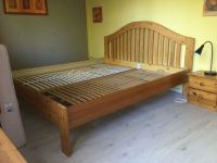 Ikea Bett Kiefer massiv mit tollem Kopfteil, 180 x 200 cm Nordrhein-Westfalen - Bottrop Vorschau