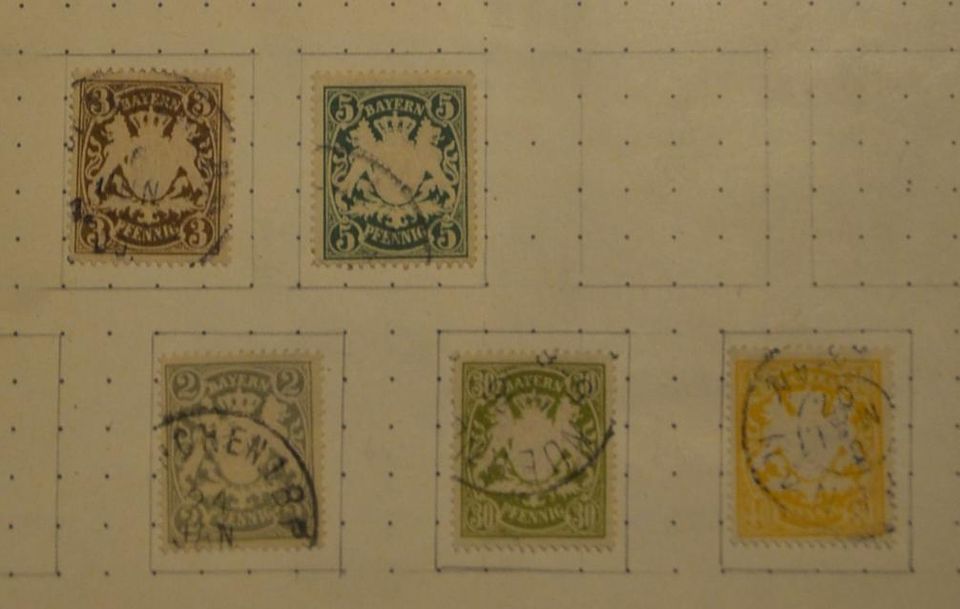 46 seltenen Briefmarken mit Raritäten aus Bayern ab 1875 in Köln