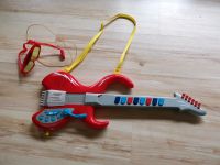 E-Gitarre f. Kinder m. Mikro und Brille Baden-Württemberg - Vaihingen an der Enz Vorschau