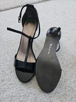 Sandalen Tamaris, Lack, Gr 38, neu Niedersachsen - Hameln Vorschau