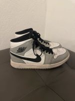 Jordan 1 Mid Light Smoke Grey Baden-Württemberg - Ludwigsburg Vorschau