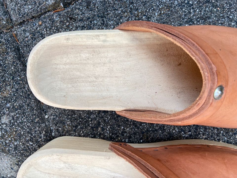 Herren Holz Schuhe Größe 44 in Tiefenbronn