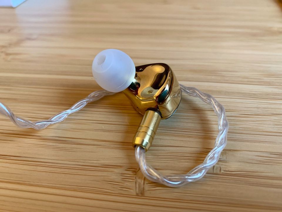 TRI x HBB Kai IEM In-Ear Kopfhörer neuwertig in München