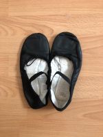 Bloch Ballettschuhe Tanzschuhe Schläppchen 4 1/2 B 37,5 Schwarz Bad Godesberg - Pennenfeld Vorschau