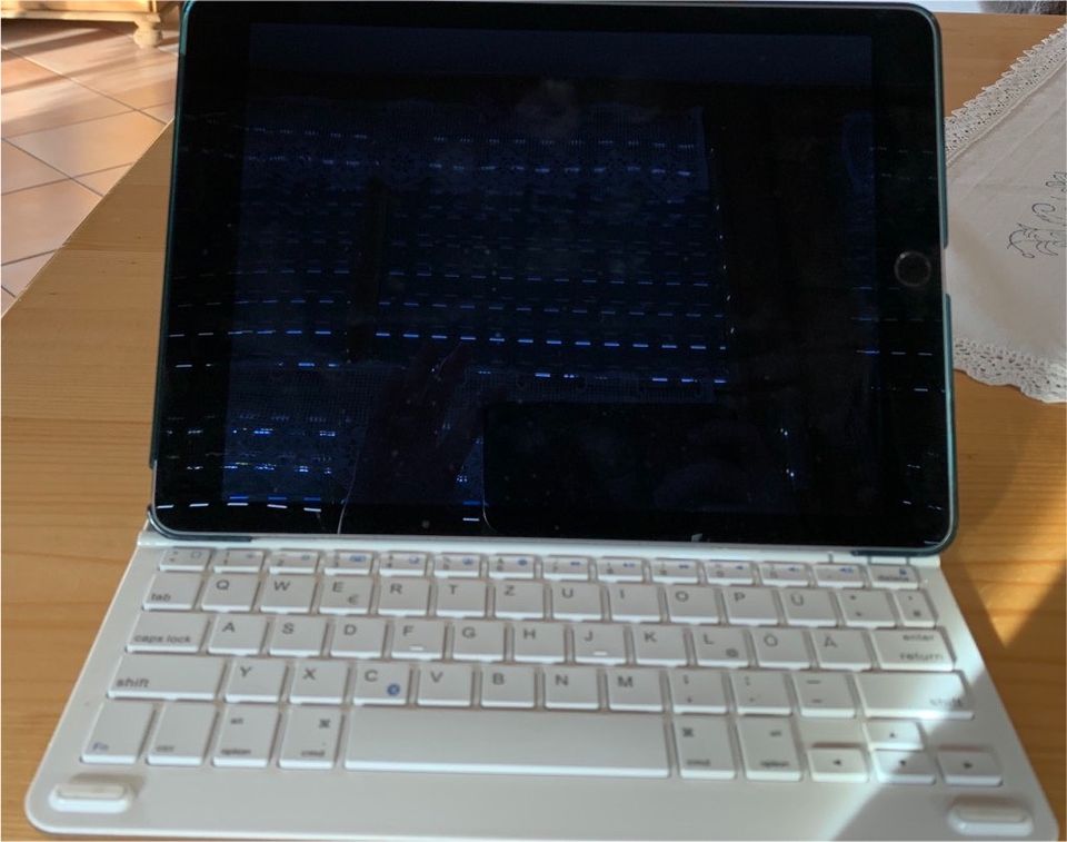 Anker Ultra-Thin Deutsche Bluetooth Tastatur für iPad Air & 2 in Perach