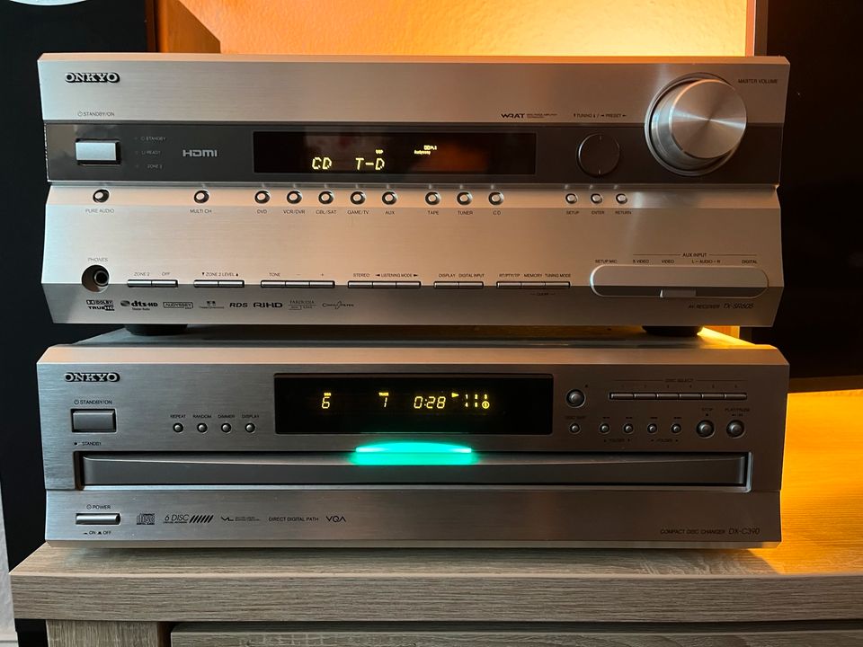 Onkyo TX-SR605 und DX-C390 in Waren (Müritz)