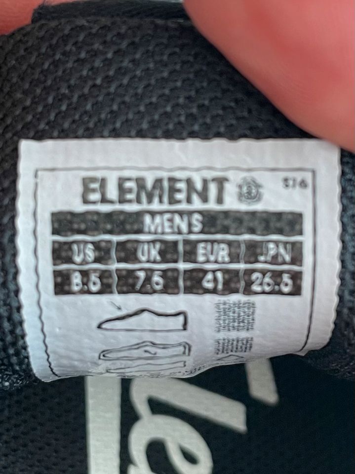 ❤️ Sneaker Element 41 schwarz grau Skater in Bonn