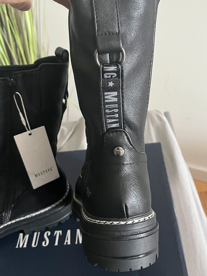 ❤️ Mustang Stiefel ❤️ Neu ❤️ 40 ❤️ OVP ❤️ NP 89,95 in Teltow