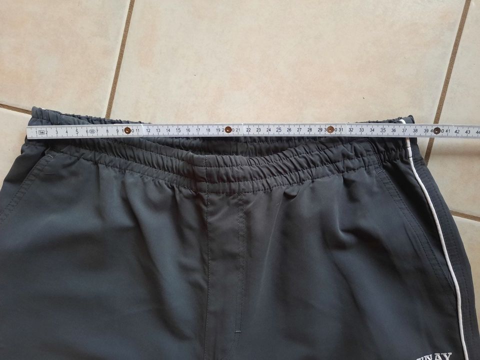 Sporthose, Gr. 48/50 (M), Donnay Internatiol in Schotten