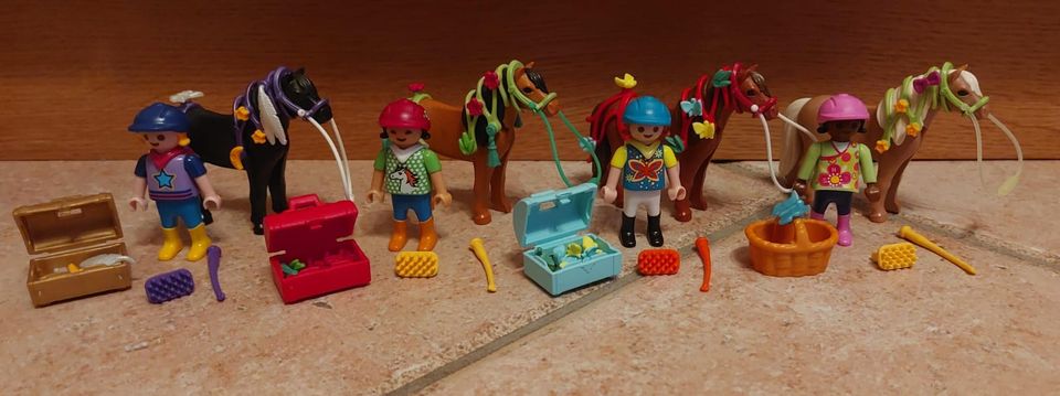 Playmobil 3 Schmückponys und Mädchen mit Pony in Ismaning