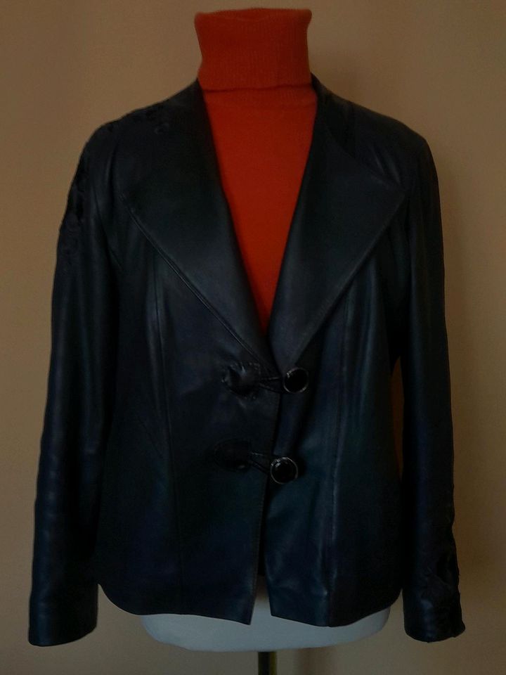 Damen Lederjacke v. Massimo Dutti, Gr. L, 40, Schwarz, neuwertig in Düsseldorf