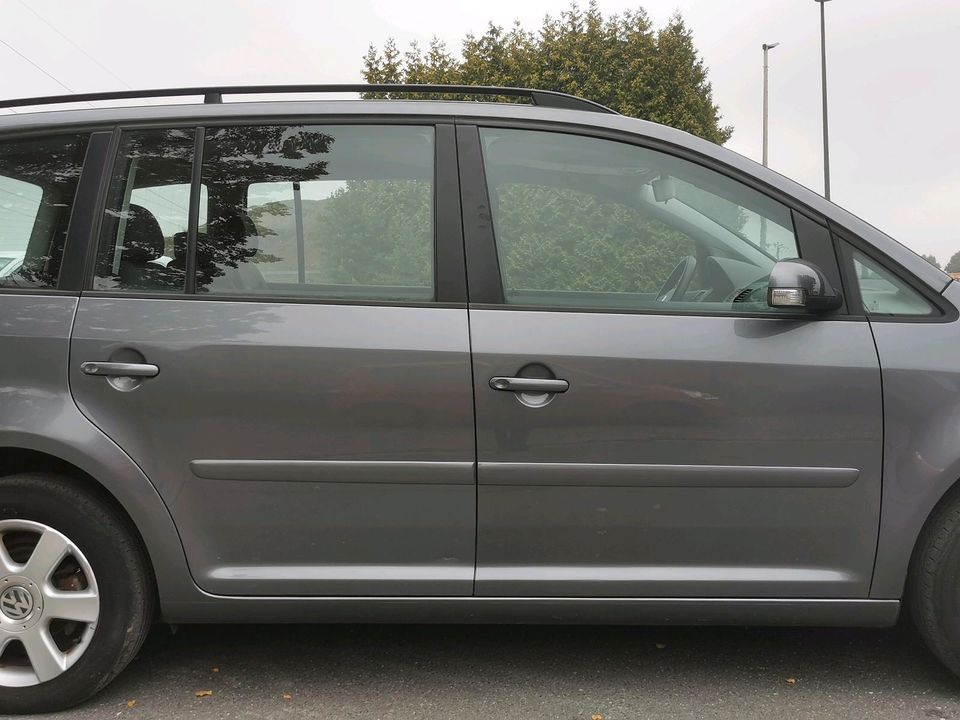 VW Touran 1T - Beifahrertür Tür vorne rechts Grau LD7X in Lippstadt