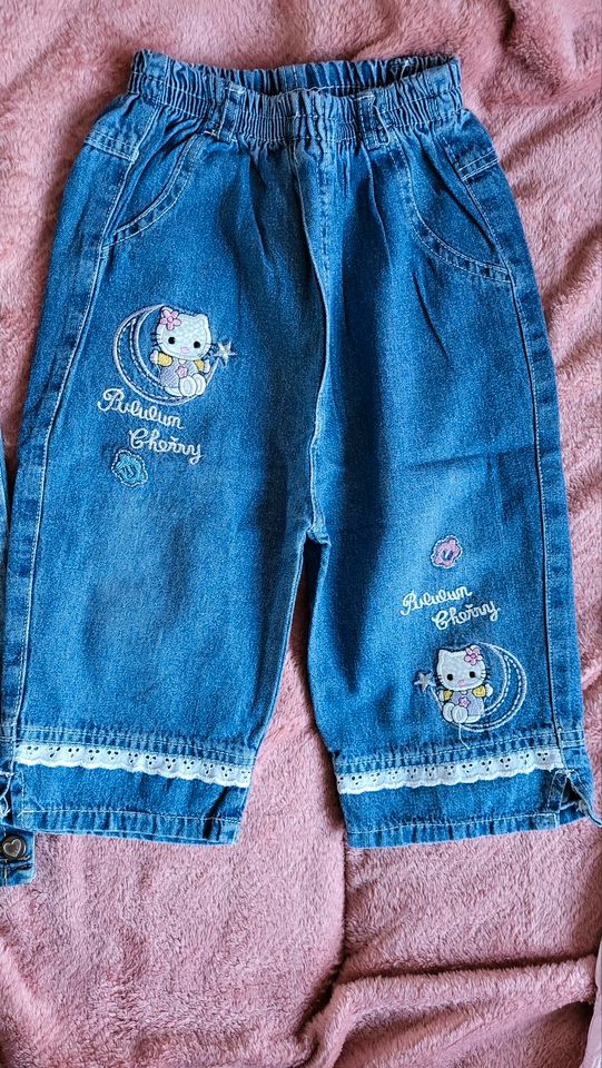 Größe 116 / Capri Jeans 3/4 Hose S. Oliver Katze in Berlin