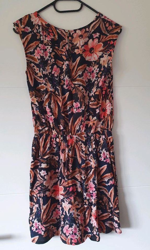 Lascana Sommerkleid mit Blumenprint *NEU* in Hessen - Brensbach | eBay  Kleinanzeigen ist jetzt Kleinanzeigen