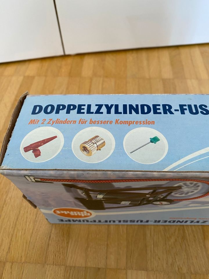 Doppelzylinder-Fußluftpumpe zu verkaufen in München