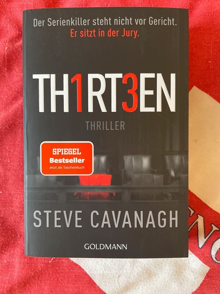 Th1rt3en - Steve Cavanagh in Hamburg