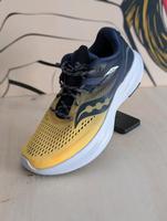 Saucony 40 Ride 15 Lauf Schuhe Sneaker Damen Herren Düsseldorf - Friedrichstadt Vorschau