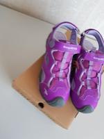 Sandalen Kangaroos Gr 39 neu Hessen - Büdingen Vorschau