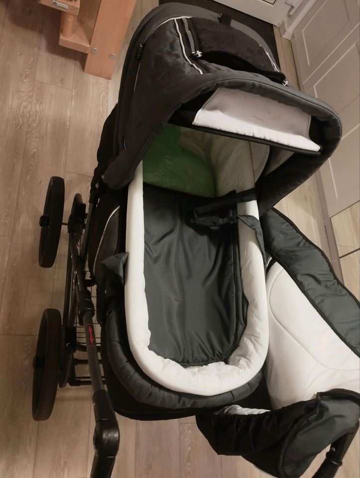 Dänischer Baby Kinderwagen XXL Trille in Rehfelde
