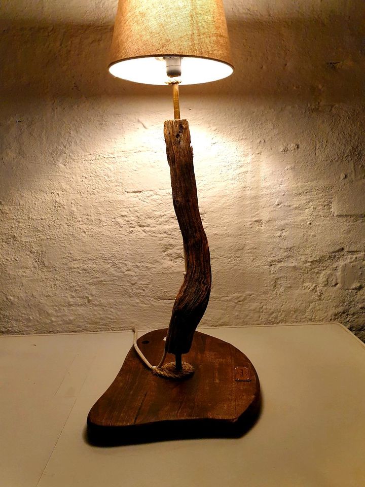 Treibholz Lampe in Markkleeberg
