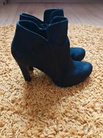dunkelblaue Pumps Tamaris 37 Sachsen-Anhalt - Könnern Vorschau