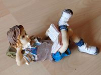 Kunstfigur Schuljunge beim Lesen Nordrhein-Westfalen - Königswinter Vorschau