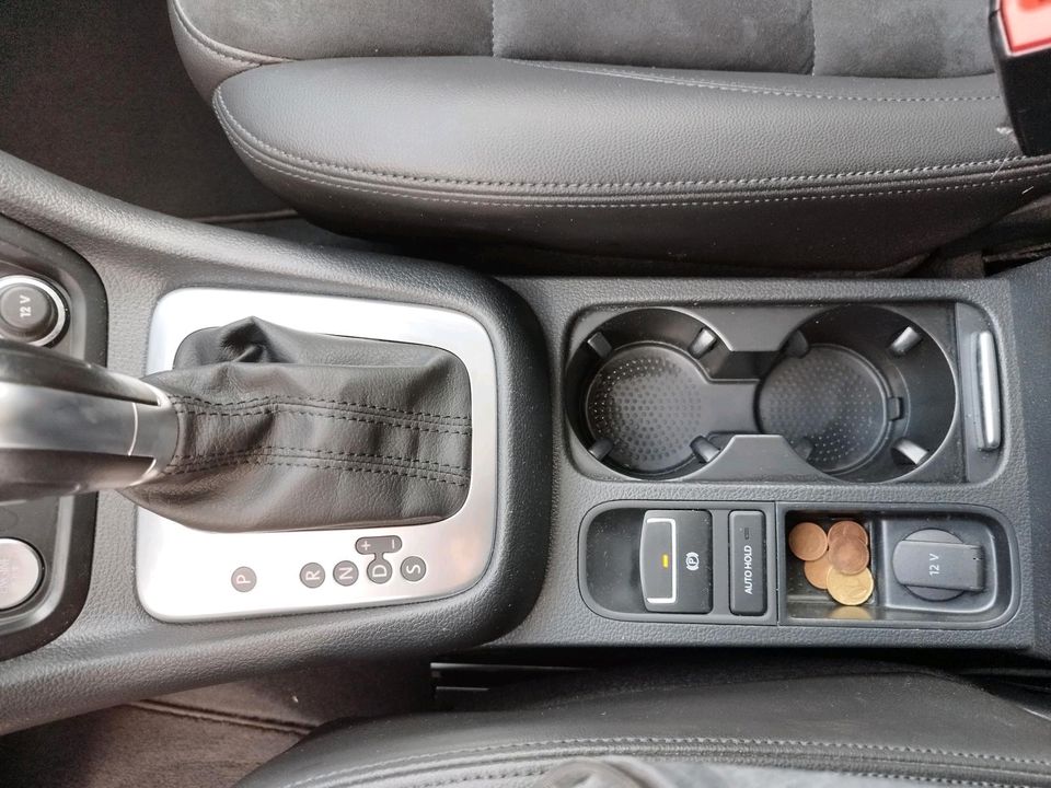 VW Sharan 2.0tdi 177ps Vollausstattung 7Sitzer Kamera Kurvenlicht in Wetzlar
