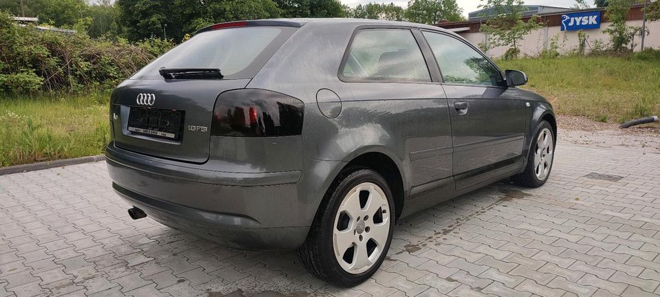 Audi A3 1.6 Benzin Leder Xenon Sitzheizung TÜV in Chemnitz