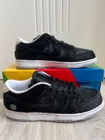 Nike Dunk Low Medicom Toy EU 42,5/43 Rostock - Lichtenhagen Vorschau