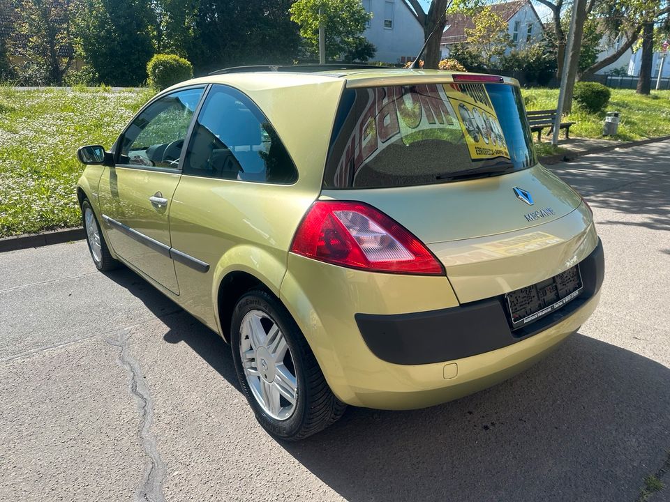 Renault Megane 1.6 16V Luxe Dynamique in Raunheim