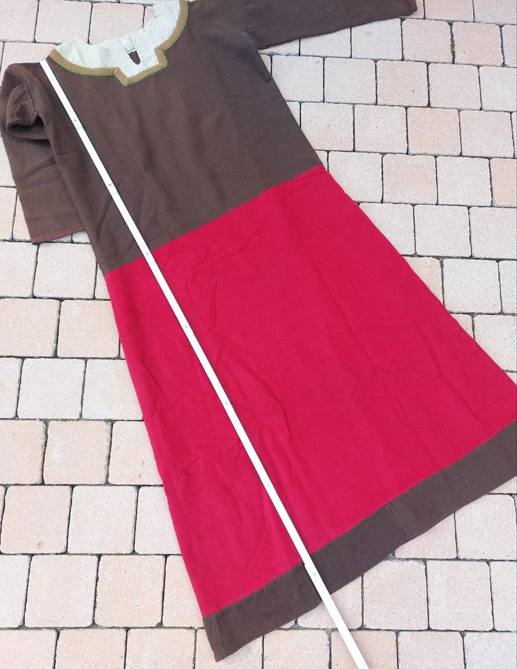 Kleid Wolle Damen Wikinger Mittelalter Germanen selfmade in Zella-Mehlis