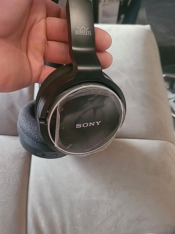 Sony MDR-RF810RK Kopfbügel Kabellos Kopfhörer - Schwarz in Dinslaken