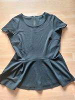 Bluse Shirt  Gr 42 schwarz mit Schößchen Hessen - Neuberg Vorschau
