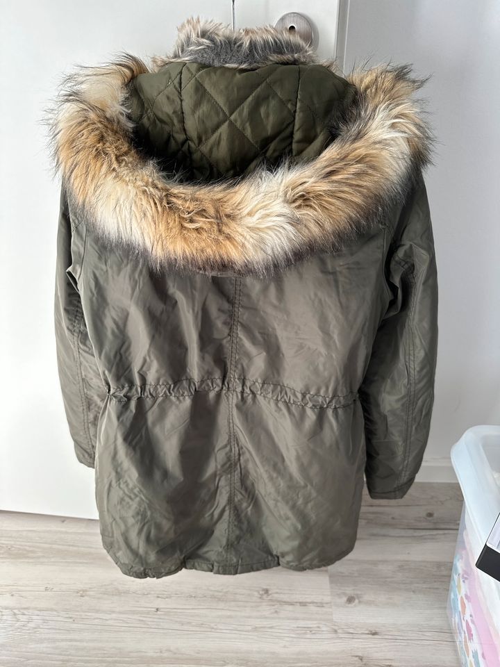 Winterjacke / Parka Gr. 36 in Bayreuth