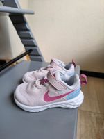 Nike Turnschuhe Mädchen 23,5 Rheinland-Pfalz - Neuwied Vorschau