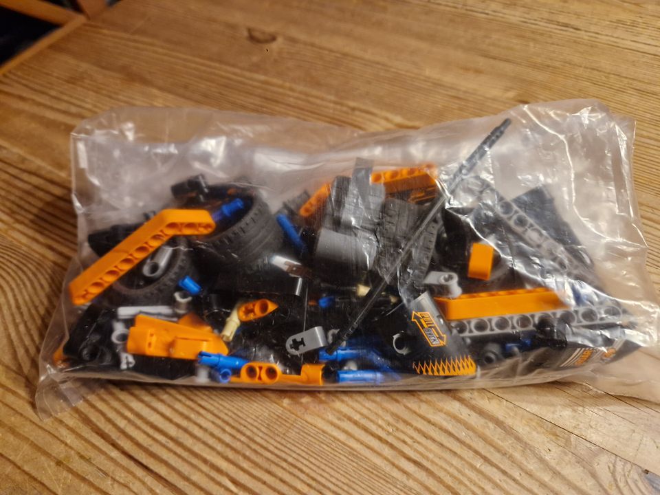 LEGO Technic - Action Racer (42026)   kostenloser Versand in Rötgesbüttel