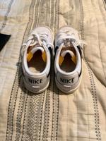 Nike Damenschuhe Gr 37.5 Niedersachsen - Braunschweig Vorschau