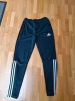 3 ADIDAS & 1 NIKE SPORTHOSE SCHWARZ GR. 164 Bayern - Fürstenfeldbruck Vorschau