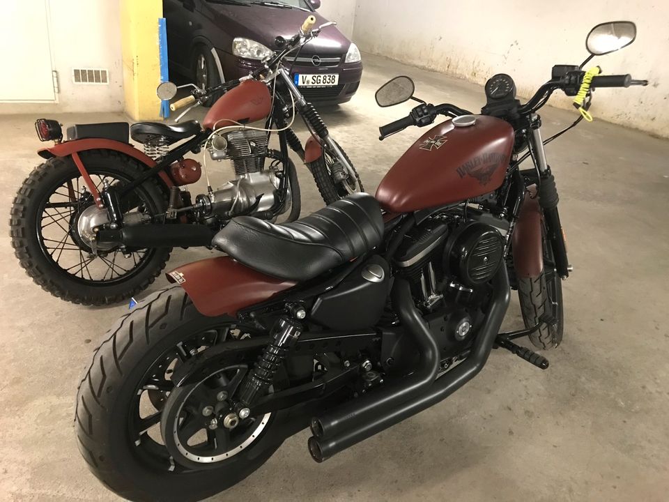 Harley Davidson IRON 883 neuwertig in Plauen